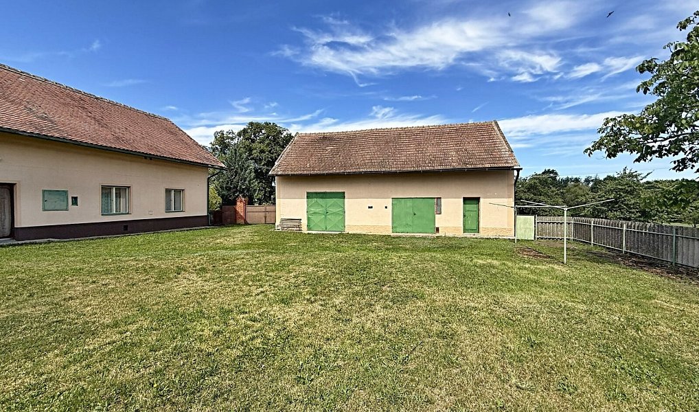Prodej zemědělského objektu 130 m², Hošťalovice – náhled fotky 3