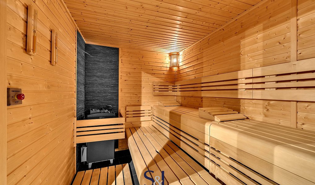 Prodej ubytovacího objektu 1 005 m², Osečná – náhled fotky 33