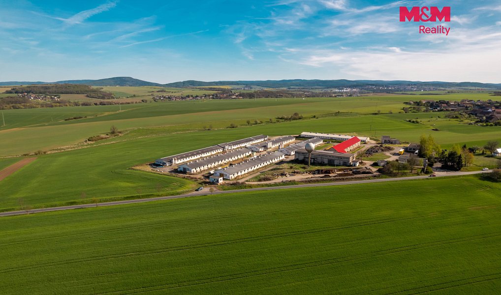 Prodej stavebního pozemku 1 000 m², Chlustina – náhled fotky 10