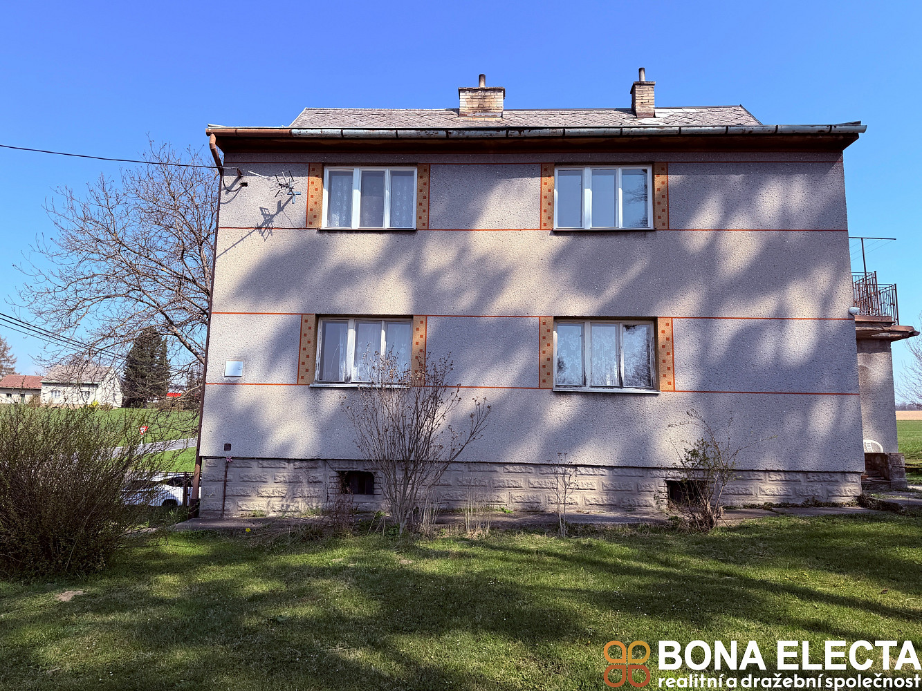 Prodej domu 160 m² s pozemkem 1 002 m² – fotografie 2