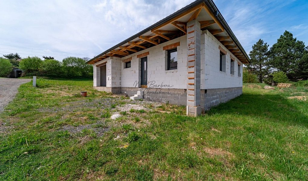 Prodej domu 135 m² s pozemkem 818 m², Zdemyslice – náhled fotky 4