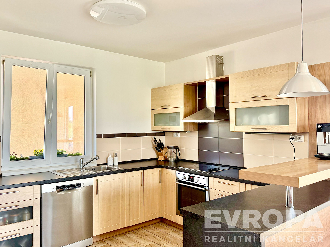Prodej domu 145 m² s pozemkem 663 m² — photo 5