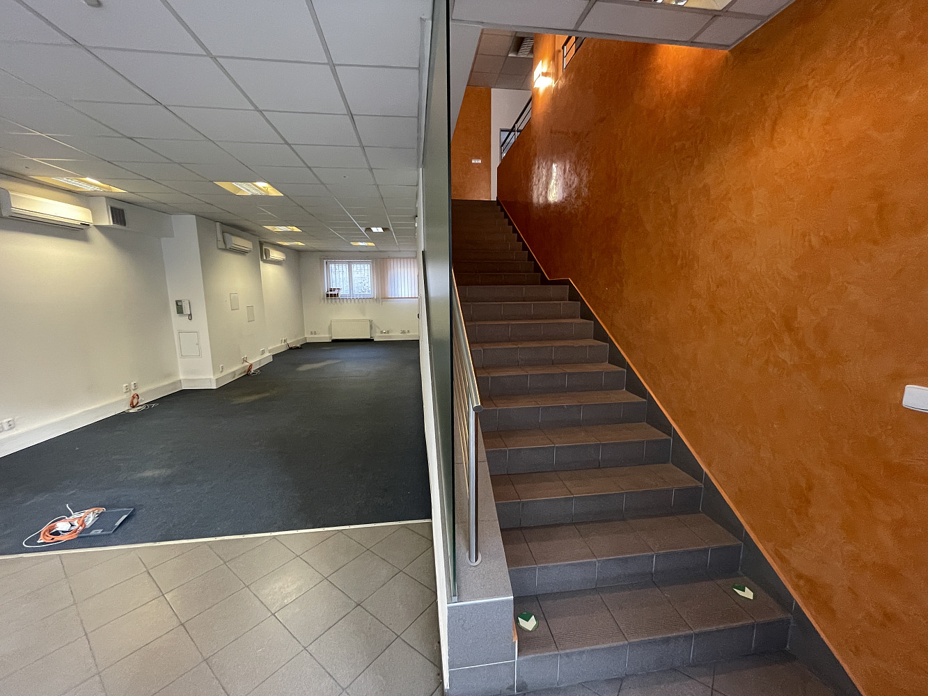 Pronájem obchodních prostor 280 m²