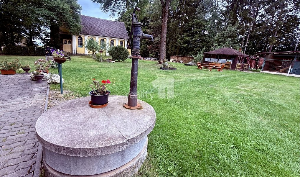 Prodej domu 240 m² s pozemkem 3 645 m², Aš – náhled fotky 8