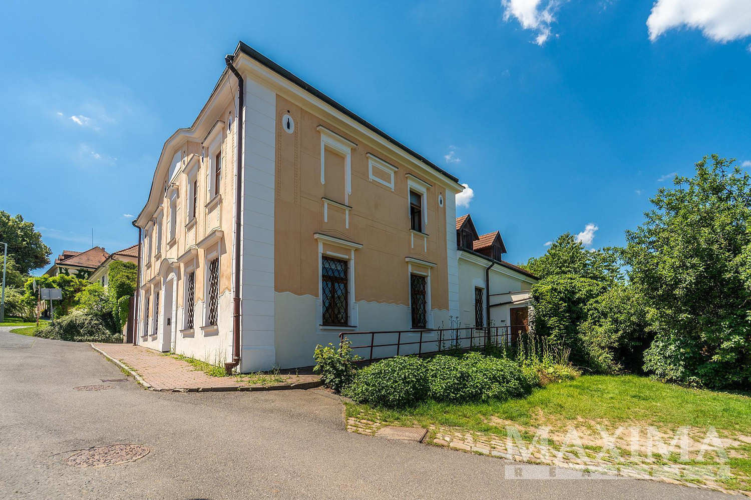 Prodej kanceláře 250 m² — photo 2