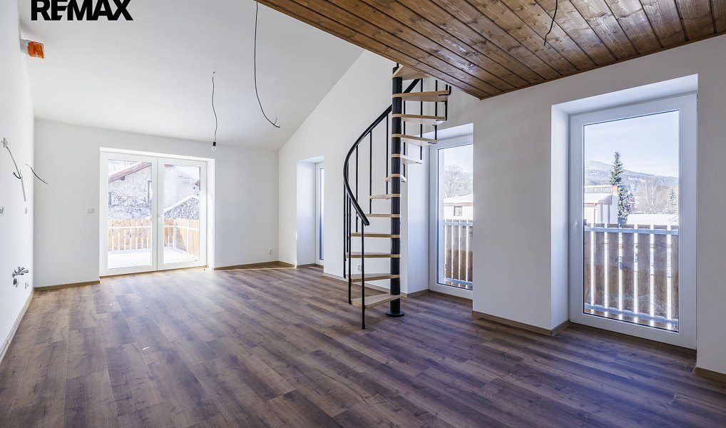 Prodej bytu 3+kk 65 m², Svoboda nad Úpou – náhled fotky 8