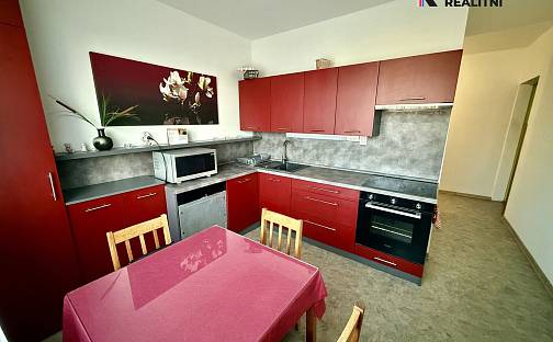 Prodej bytu 3+1 73 m², Spartakiádní, Sokolov