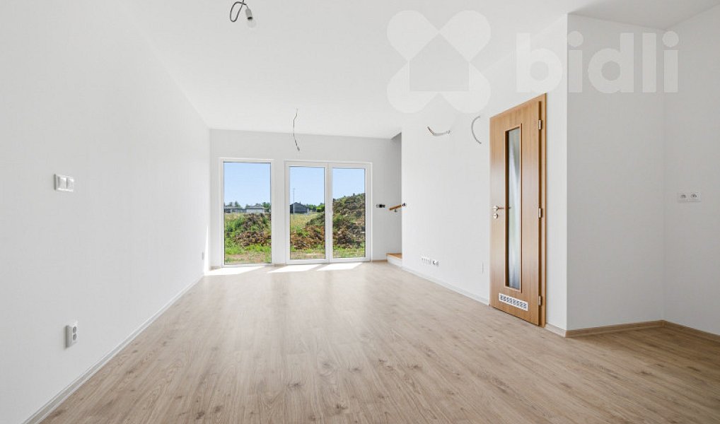 Prodej bytu 3+kk 86 m², Vrskmaň – náhled fotky 3