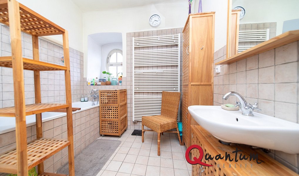 Prodej domu 180 m² s pozemkem 1 906 m², Dolany nad Vltavou – náhled fotky 14