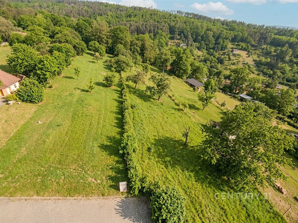 Prodej stavebního pozemku 1 348 m²