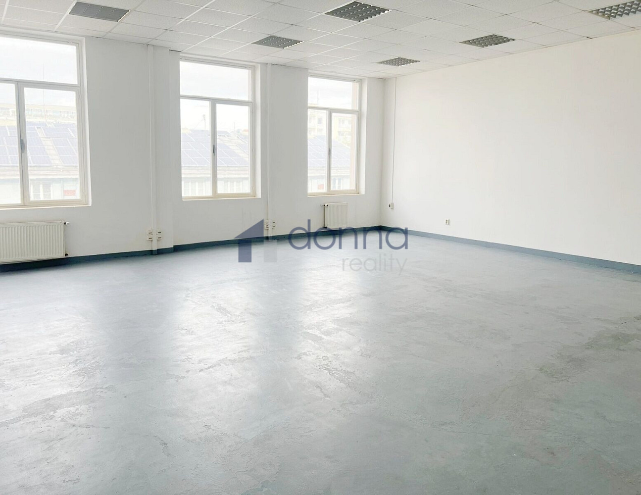 Commercial property, 56 m²