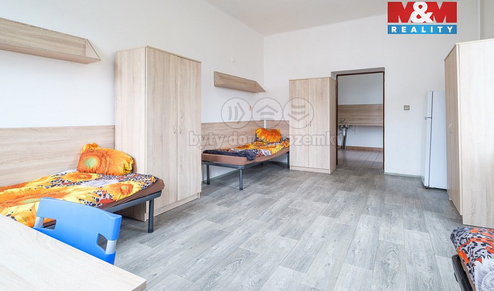 Prodej nájemního domu, činžáku 1 318 m², Cheb – náhled fotky 11
