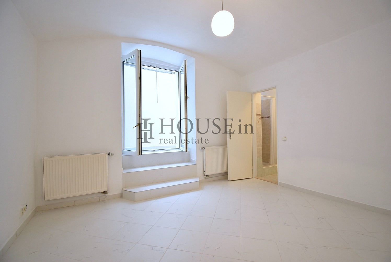 Pronájem bytu 1+kk 32 m²