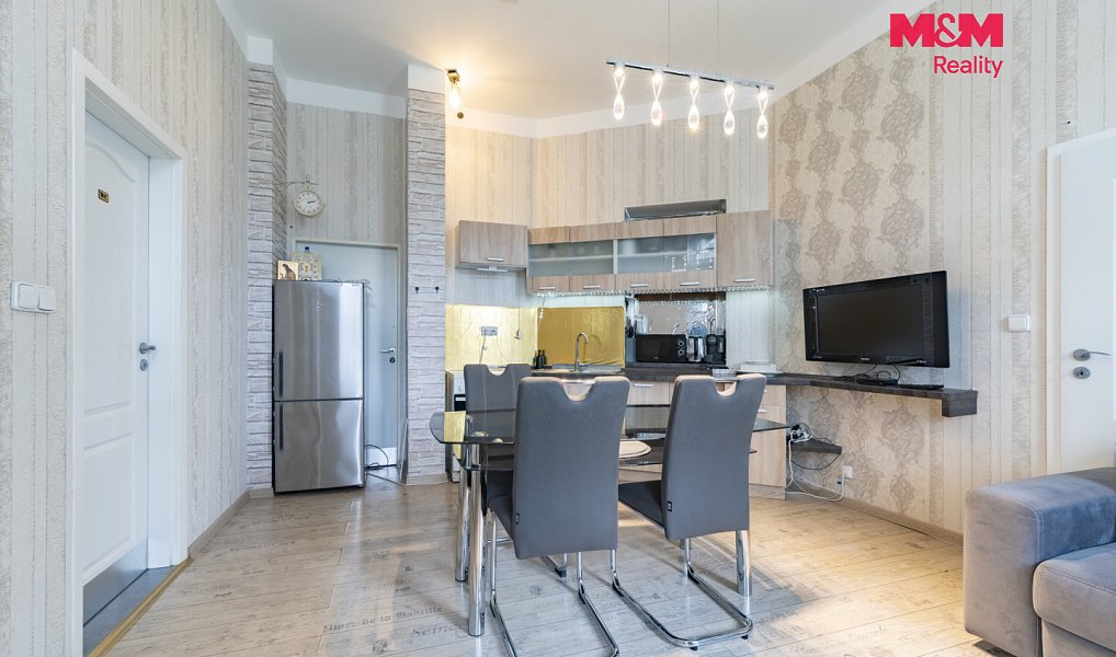Prodej nájemního domu, činžáku 340 m², Karlovy Vary – náhled fotky 15