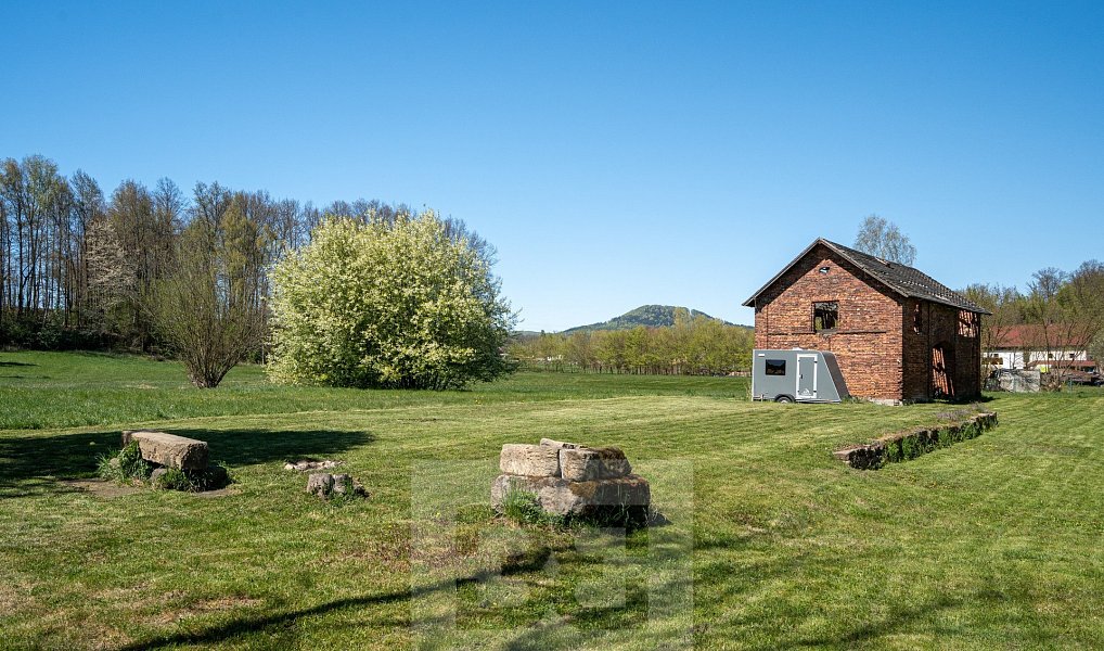 Prodej domu 197 m² s pozemkem 20 632 m², Cvikov – náhled fotky 11