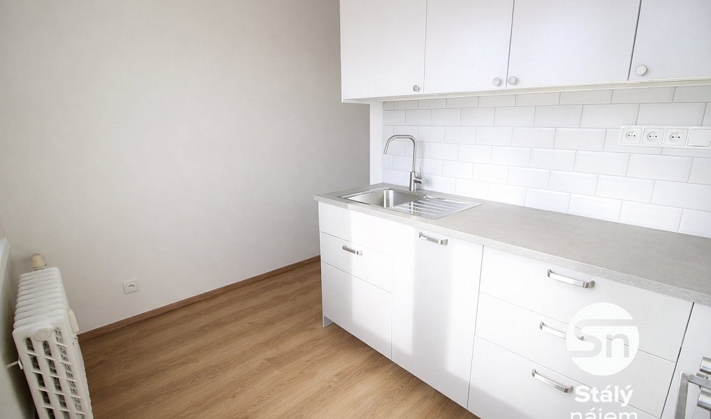 Pronájem bytu 1+1 35 m², Praha – náhled fotky 2