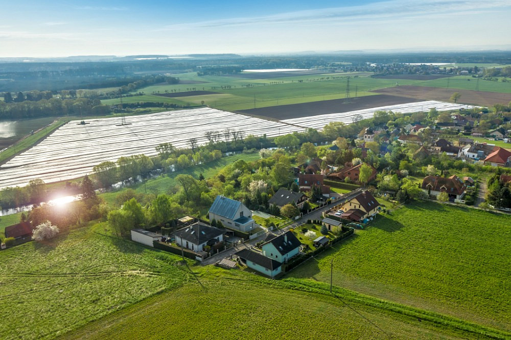 Prodej stavebního pozemku 1 364 m² – pohled 5