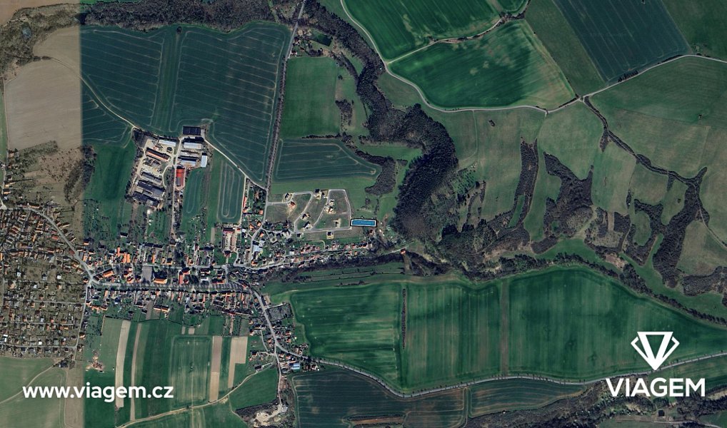 Prodej zahrady 877 m², Hudlice – náhled fotky 5