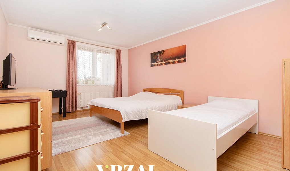Prodej bytu 3+kk 125 m², Nehvizdy – náhled fotky 12