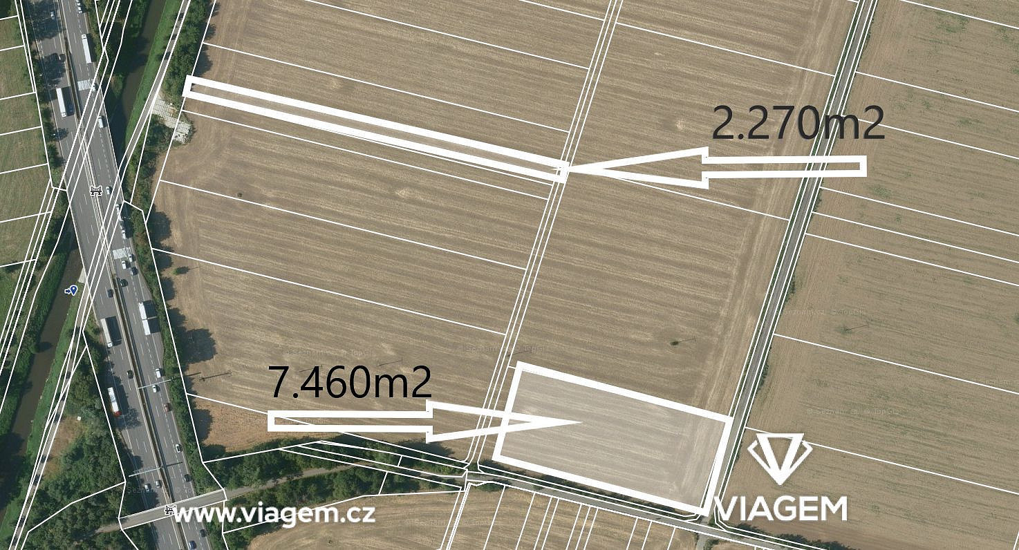 Prodej pole 2 432 m²