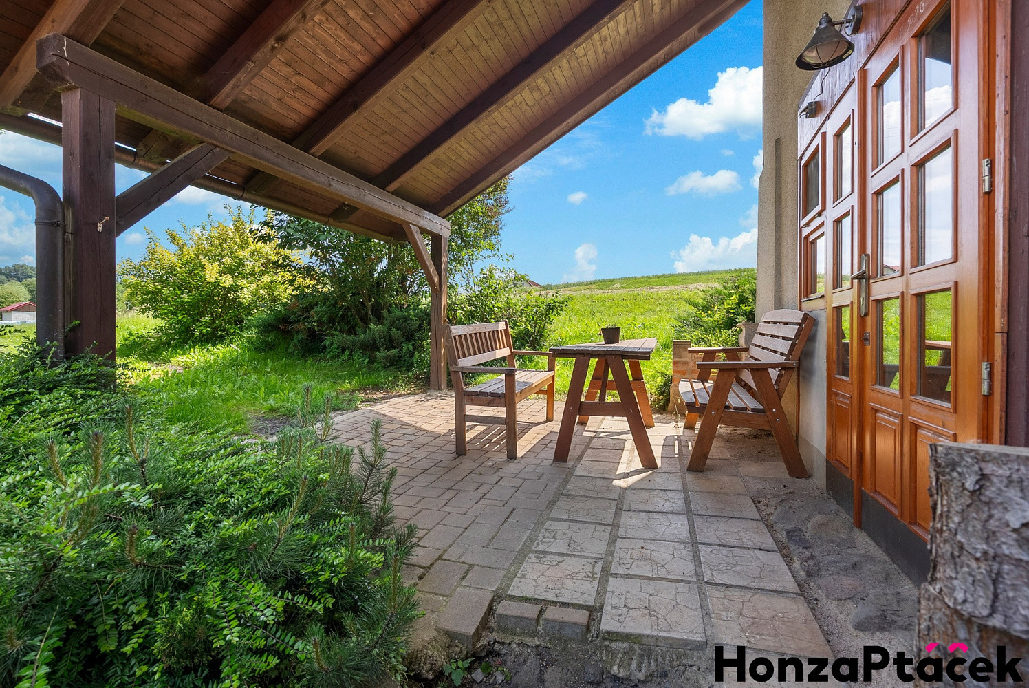 Prodej domu 244 m² s pozemkem 2 457 m² — photo 2