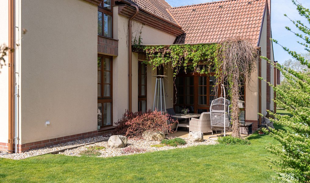 Prodej domu 250 m² s pozemkem 1 437 m², Dobřejovice – náhled fotky 16