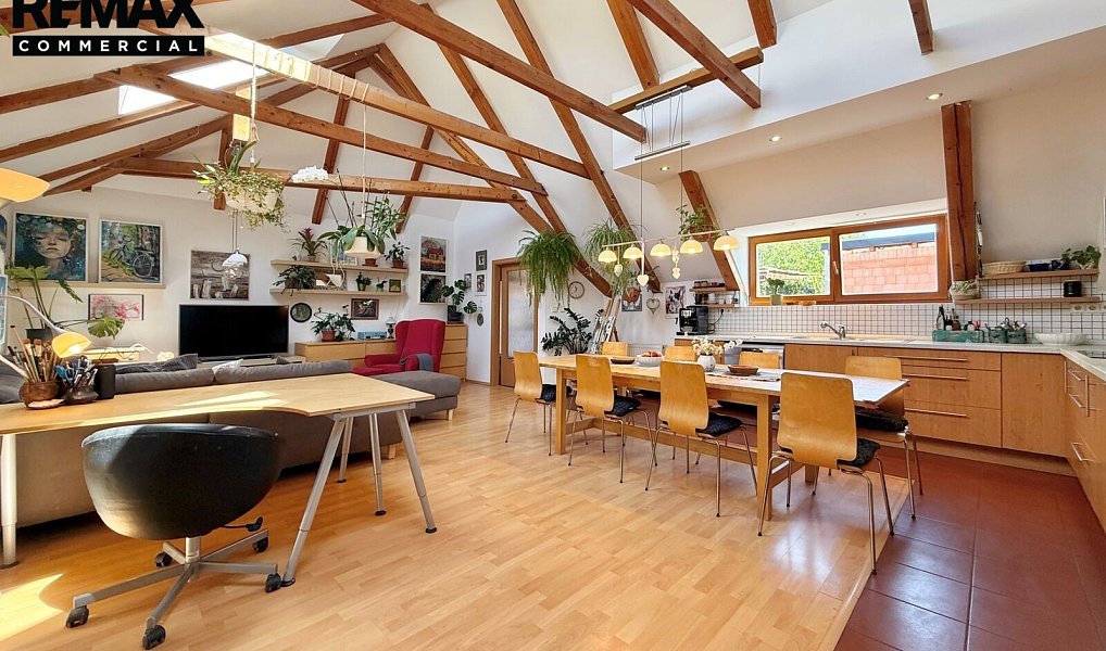Prodej domu 225 m² s pozemkem 439 m², Praha – náhled fotky 11