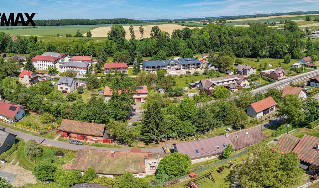 Prodej domu 230 m² s pozemkem 941 m², Kvasiny – náhled fotky 41