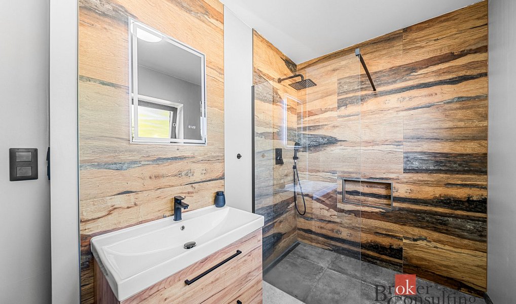 Prodej domu 137 m² s pozemkem 847 m², Rokycany – náhled fotky 5