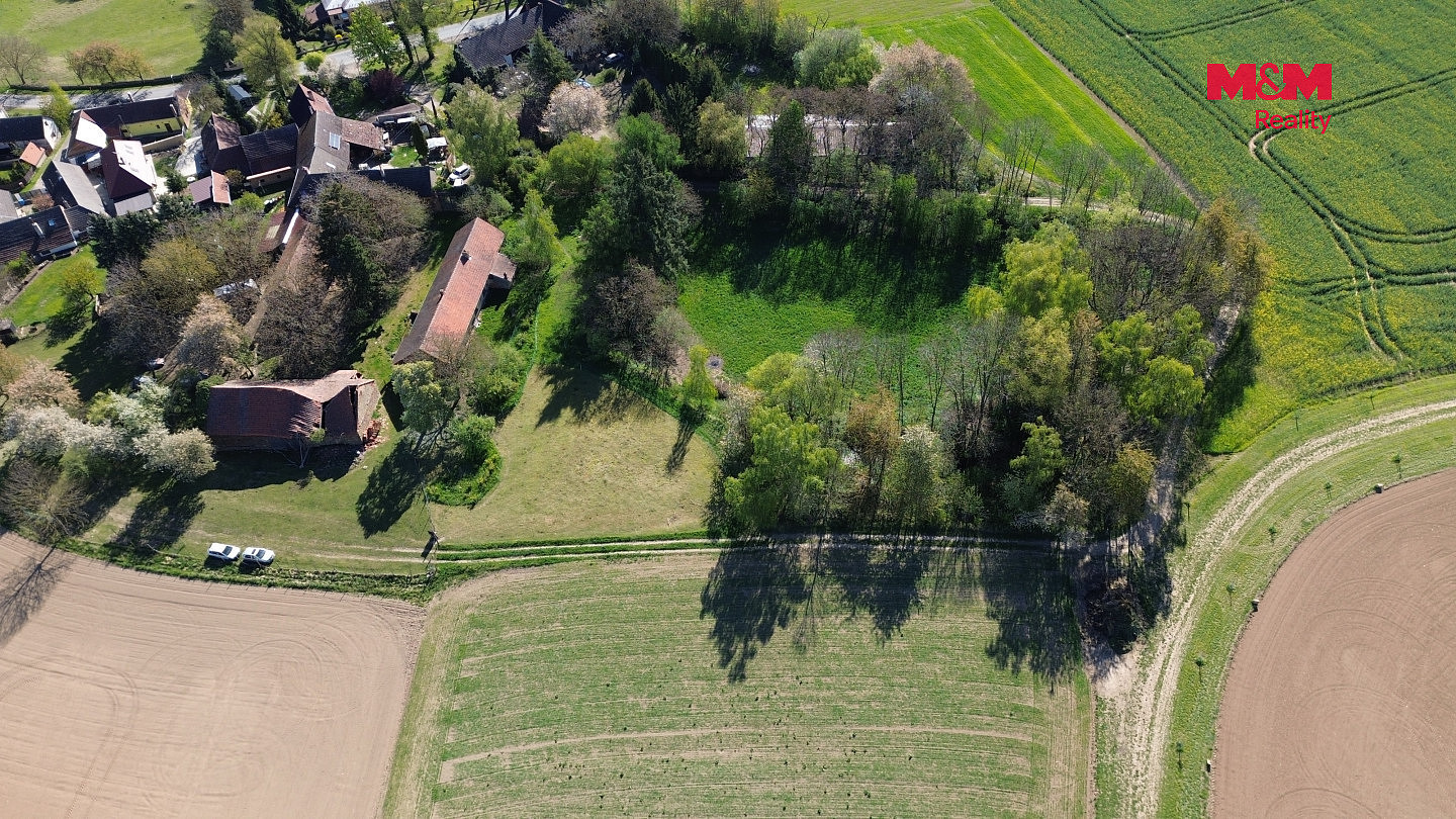 Prodej domu 90 m² s pozemkem 6 061 m² – fotografie 2