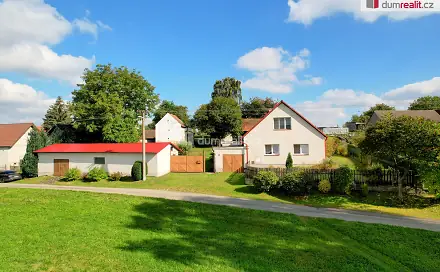 Prodej domu 486 m² s pozemkem 2 814 m², Psárov, okres Tábor