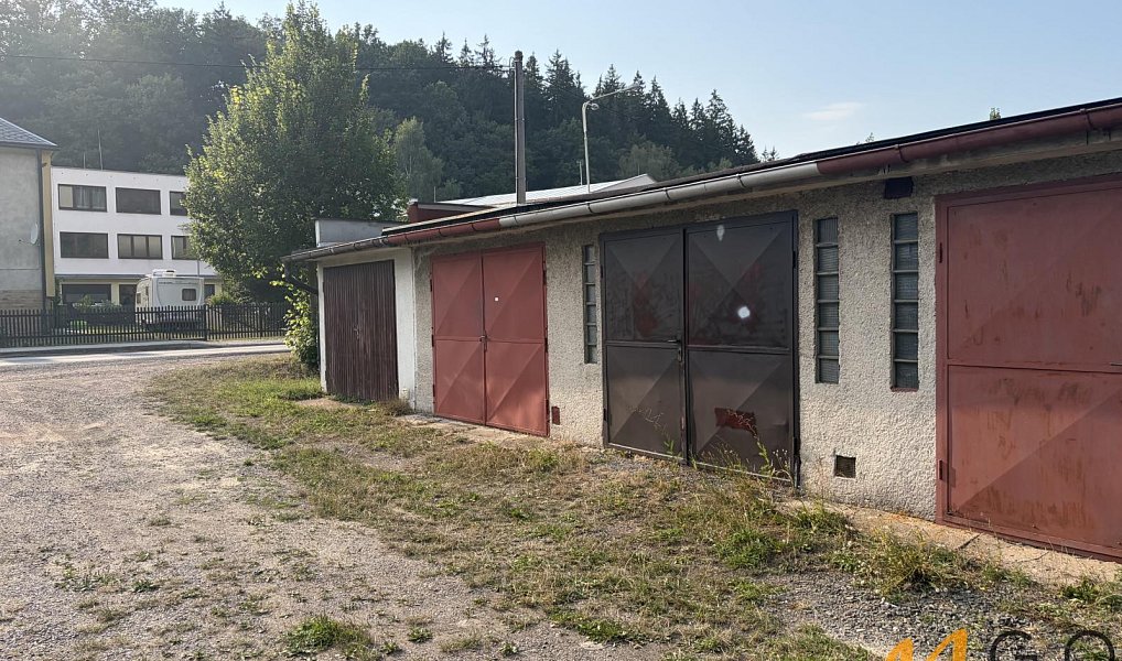 Prodej zděné, řadové garáže o výměře 19 m2, v Jablonném nad Orlicí ulice Slezská naproti VAKu, Jablonné nad Orlicí – náhled fotky 3