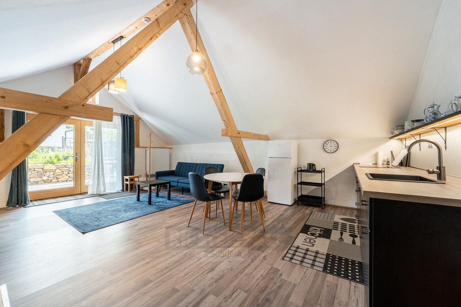 Prodej ubytovacího objektu 257 m² — photo 2