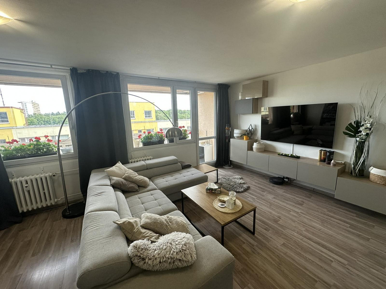 Pronájem bytu 3+kk 73 m² — photo 4