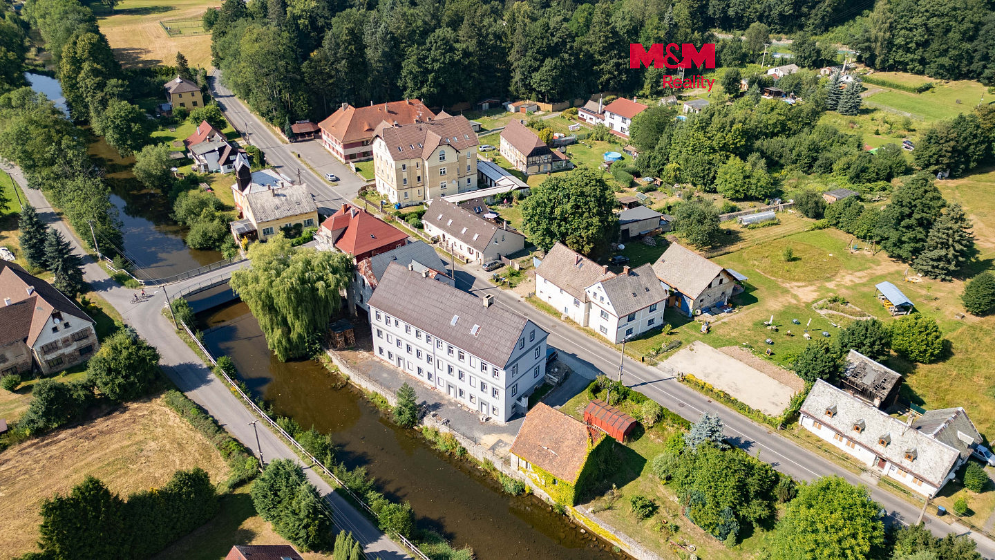 Prodej obchodních prostor 388 m²