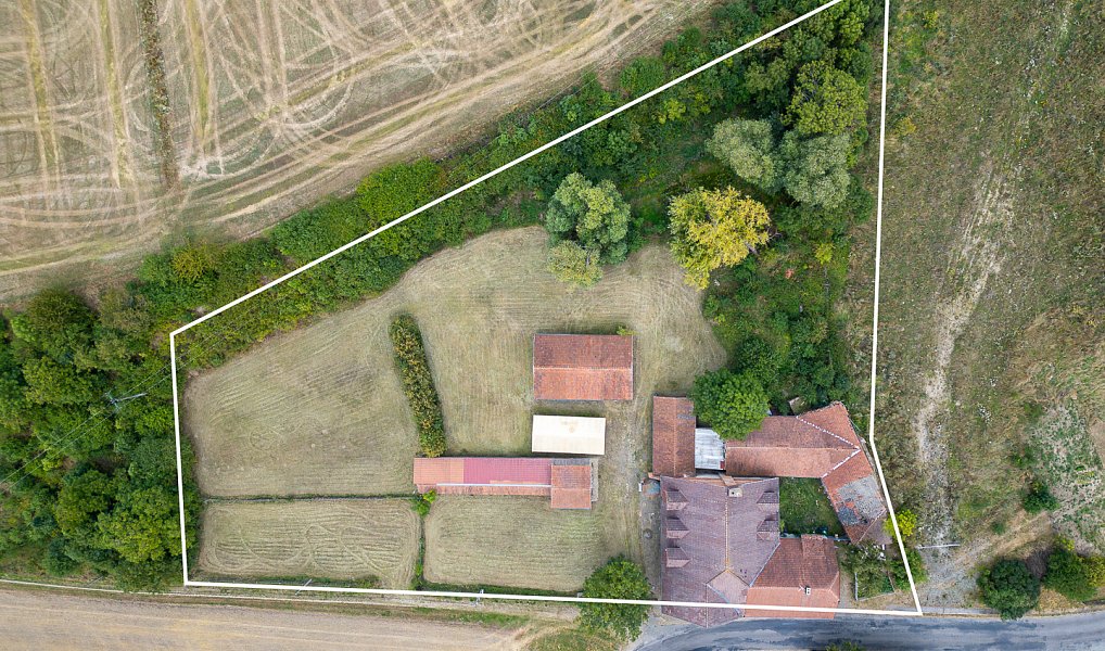 Prodej ubytovacího objektu 852 m², Chroustovice – náhled fotky 3