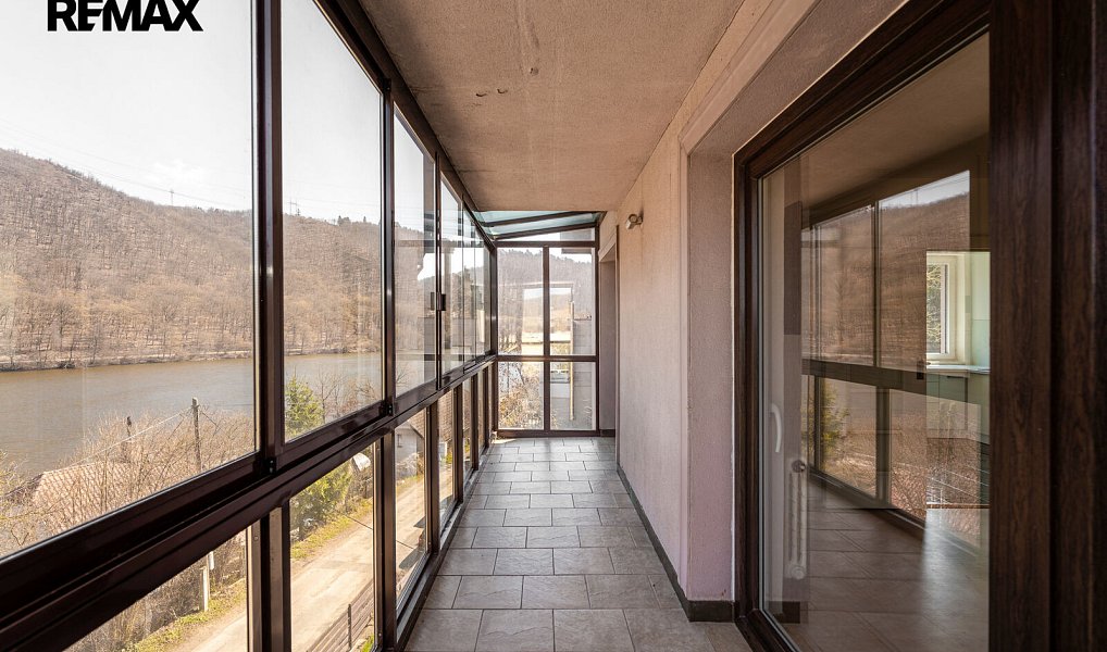 Prodej domu 300 m² s pozemkem 2 121 m², Měchenice – náhled fotky 11