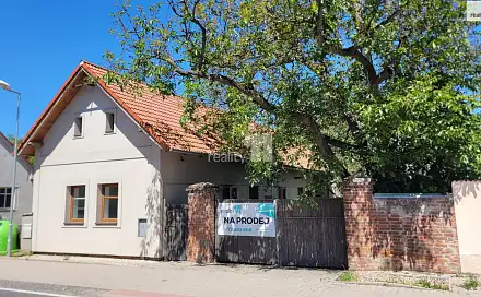 Prodej domu 75 m² s pozemkem 644 m², Pečecká, Pečky - Velké Chvalovice, okres Kolín