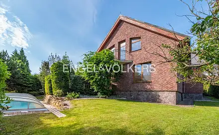 Pronájem domu 384 m² s pozemkem 903 m², Druhého odboje, Praha 6 - Nebušice