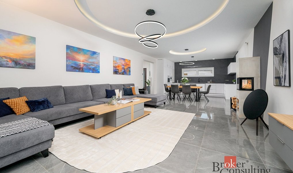Prodej domu 333 m² s pozemkem 1 002 m², Šimonovice – náhled fotky 7