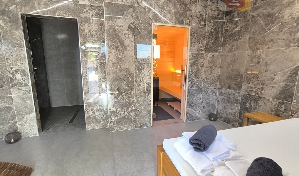 Prodej ubytovacího objektu 690 m², Hněvotín – náhled fotky 25