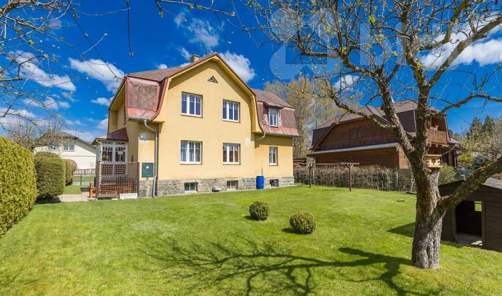 Prodej domu 300 m² s pozemkem 968 m², Kašperské Hory – náhled fotky 2