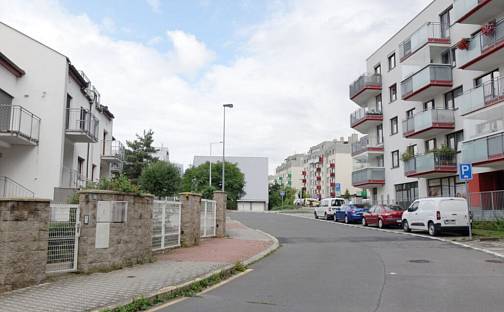 Garážové stání Praha 4 Modřany, Soukalova ulice, Soukalova, Praha 4 - Modřany