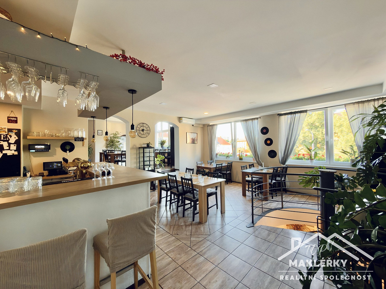 Prodej restaurace 253 m² – fotografie 4