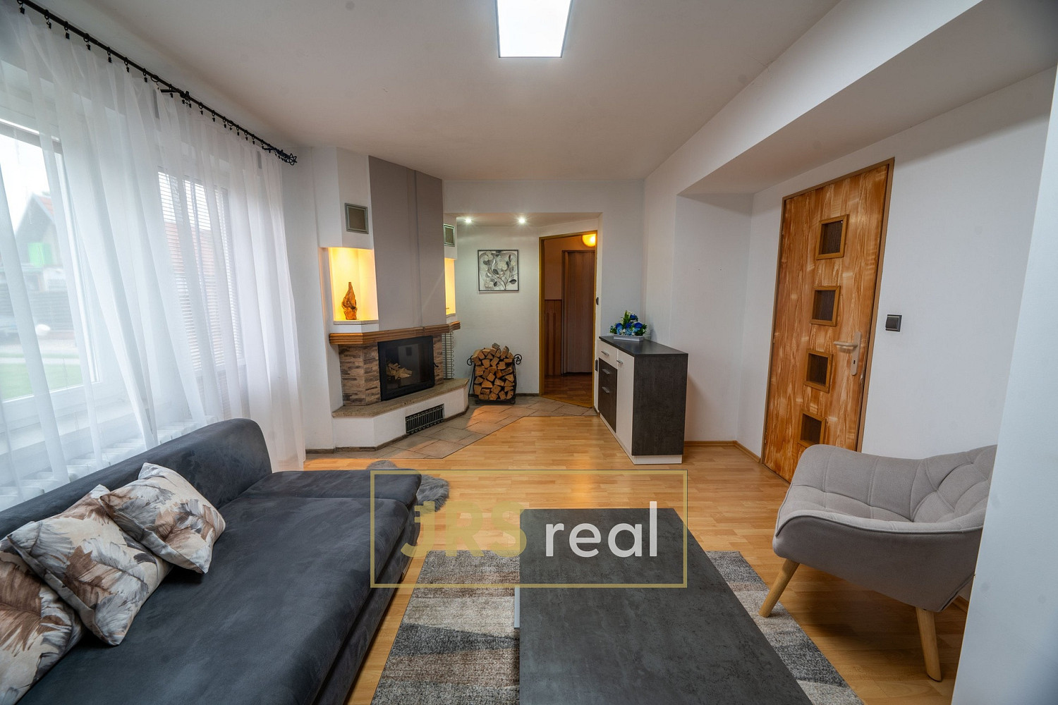 Prodej domu 226 m² s pozemkem 1 446 m² – fotografie 2