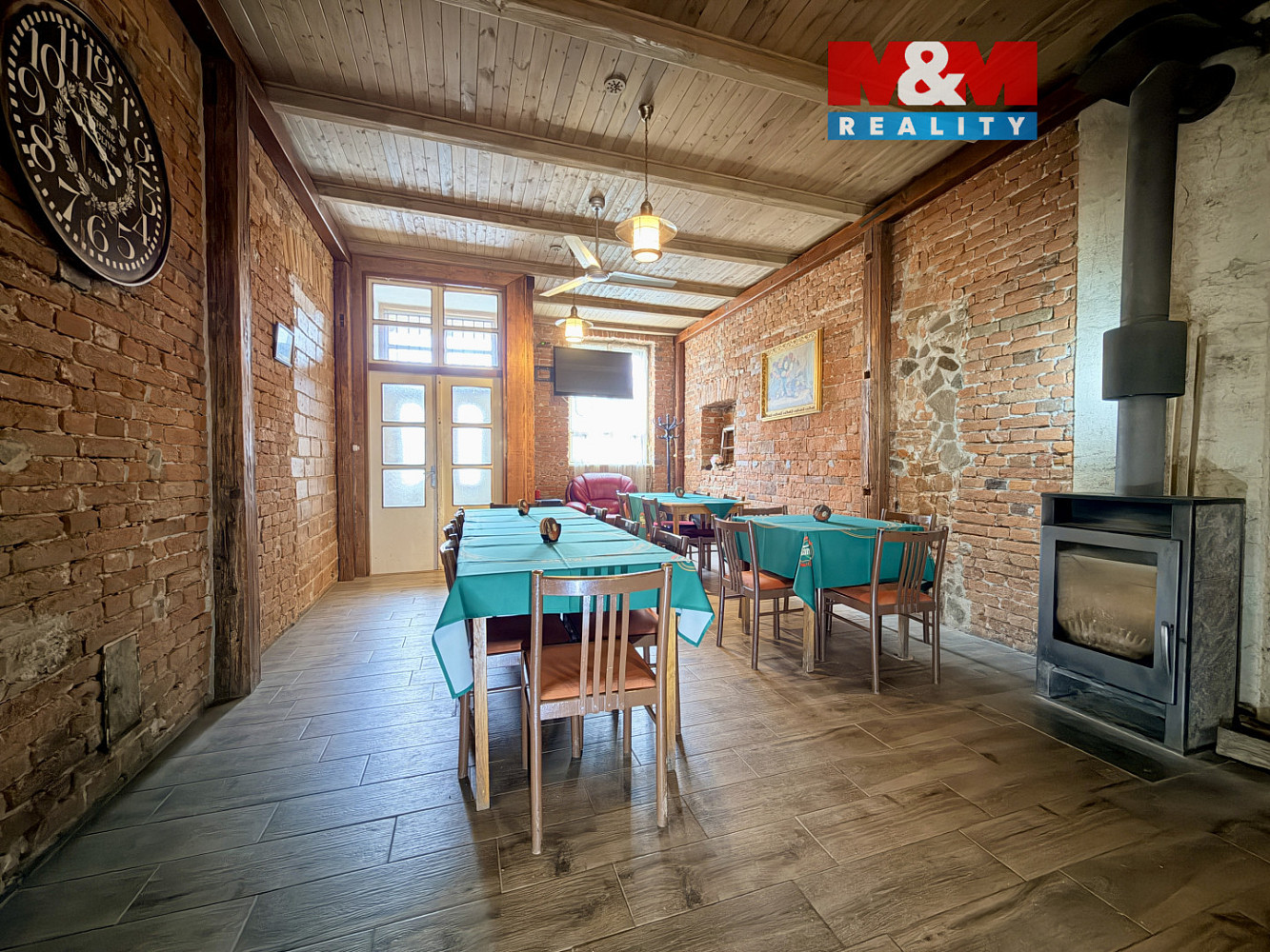 Prodej restaurace 380 m²