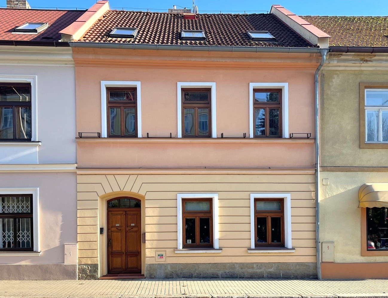 Prodej domu 213 m² s pozemkem 274 m²