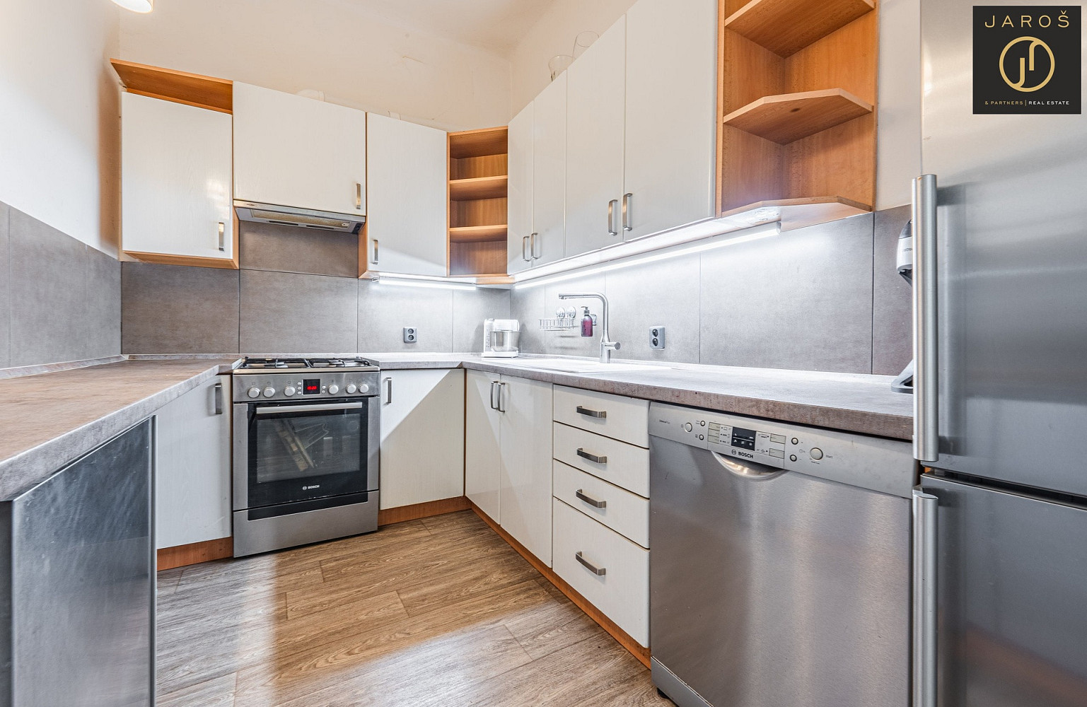 Prodej bytu 3+kk 77 m² – fotografie 2