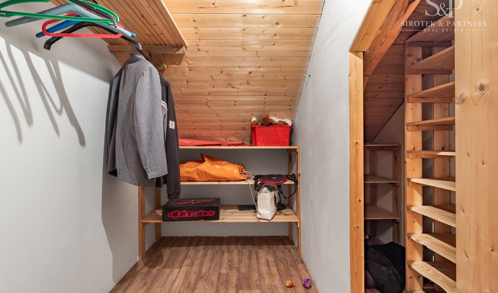 Prodej domu 350 m² s pozemkem 3 430 m², Kolešov – náhled fotky 31