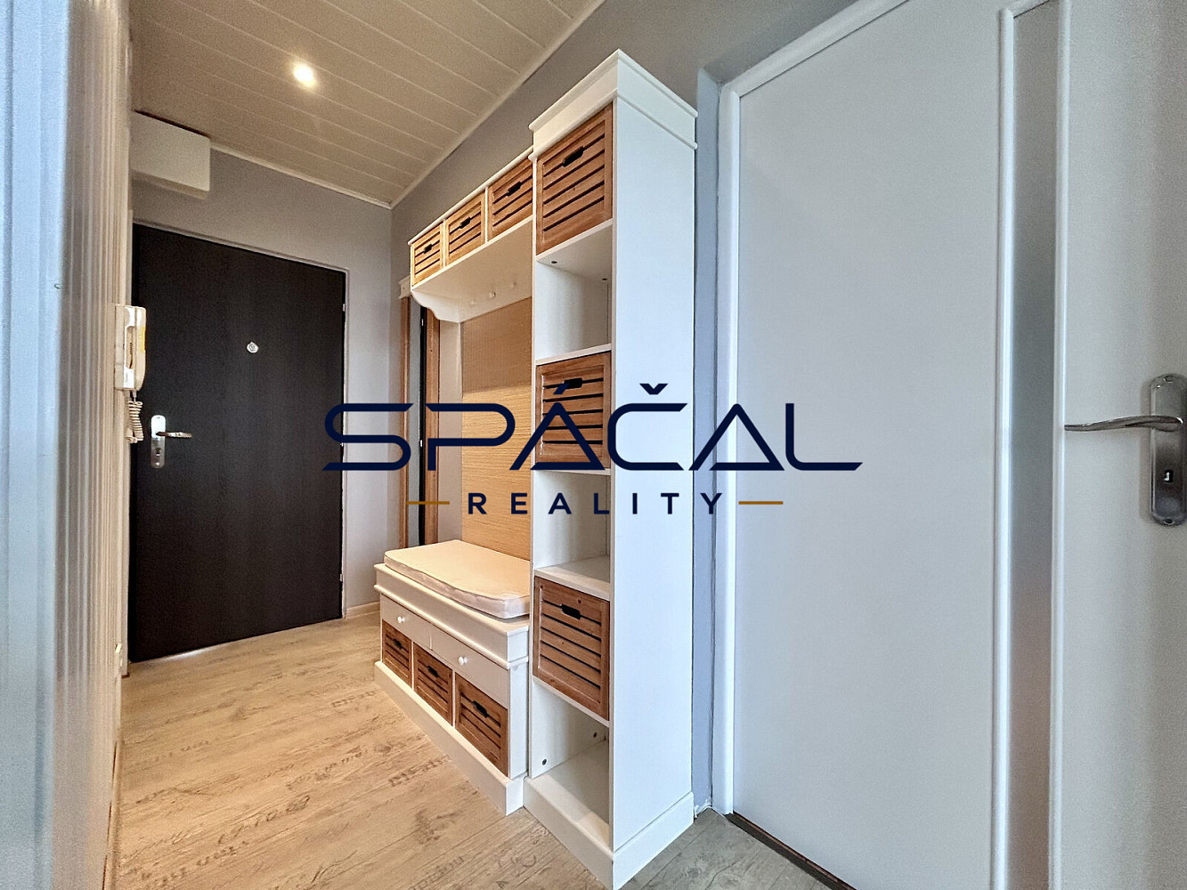 Pronájem bytu 1+1 35 m² – fotografie 5